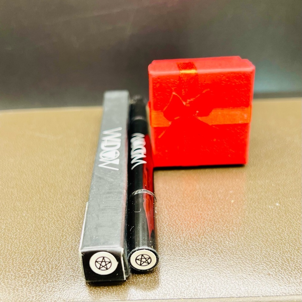 NIB Dolls Kill Widow Pentagram Stamp Eyeliner Dual Ended Pen in Black - Picture 2 of 6